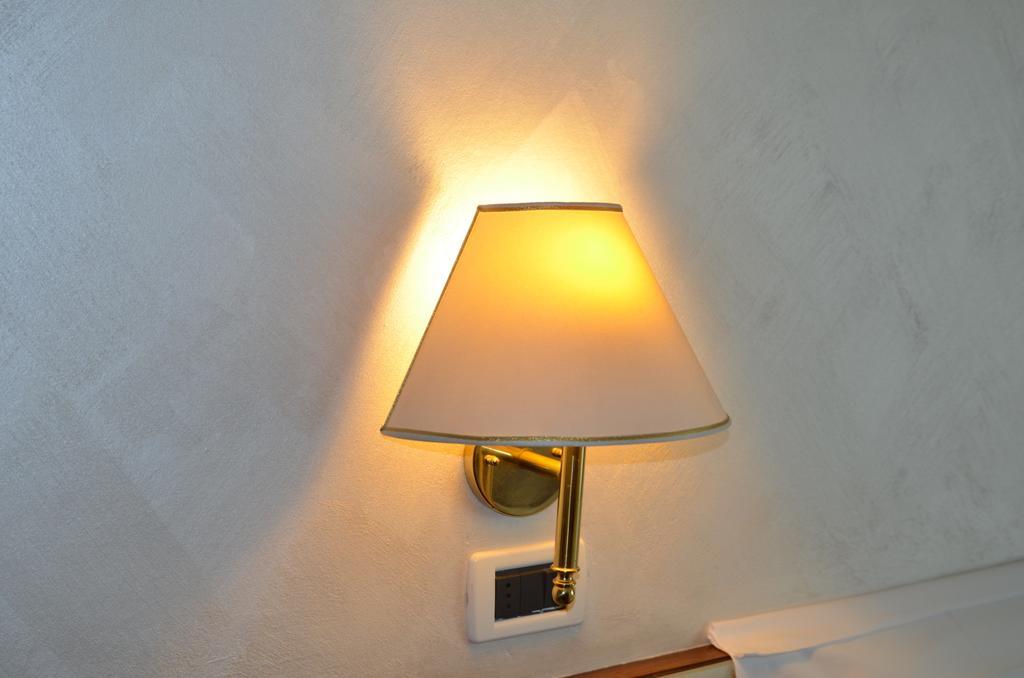 Hotel Rosa Serenella Bardonnèche Extérieur photo