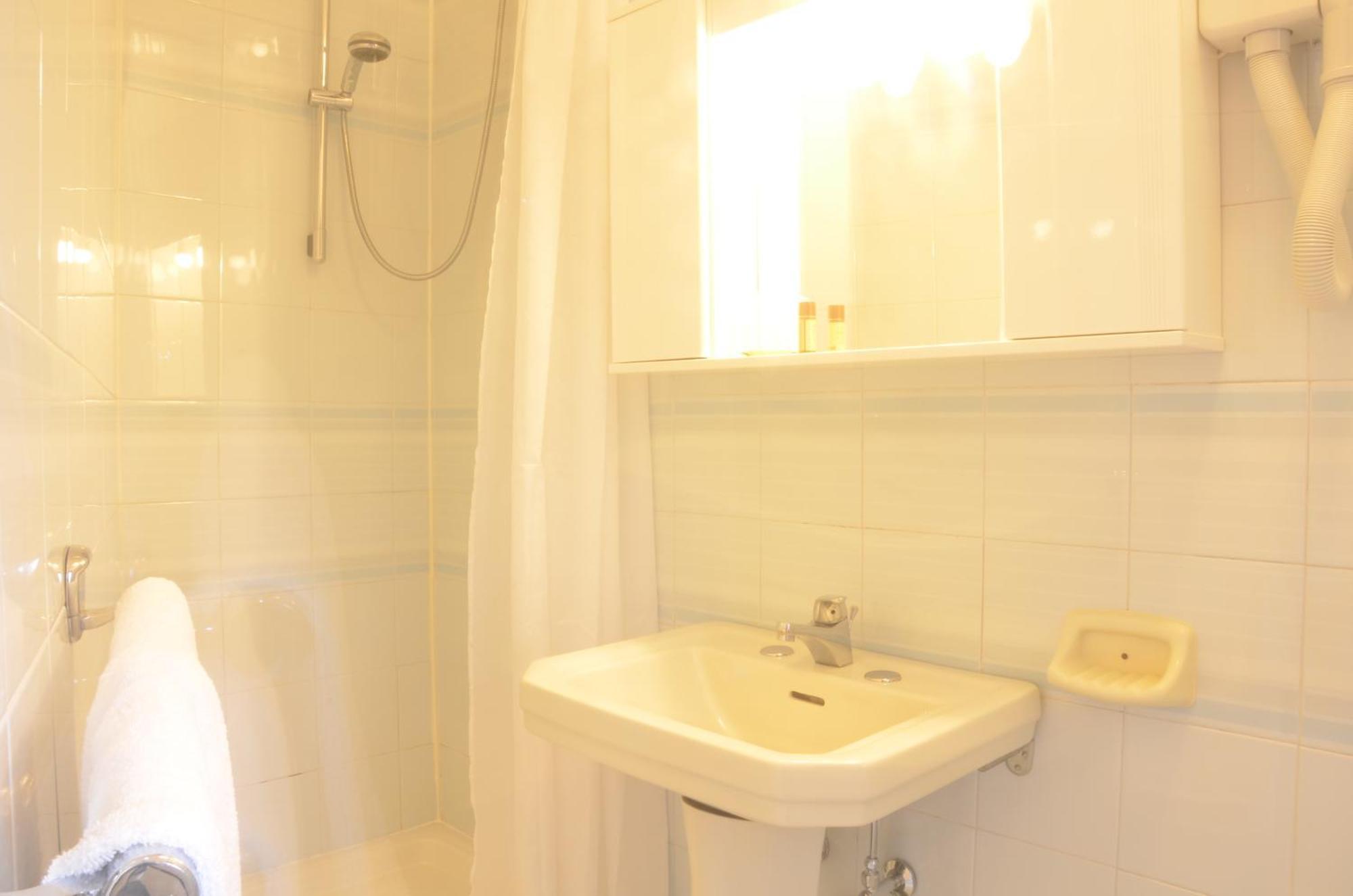 Hotel Rosa Serenella Bardonnèche Chambre photo