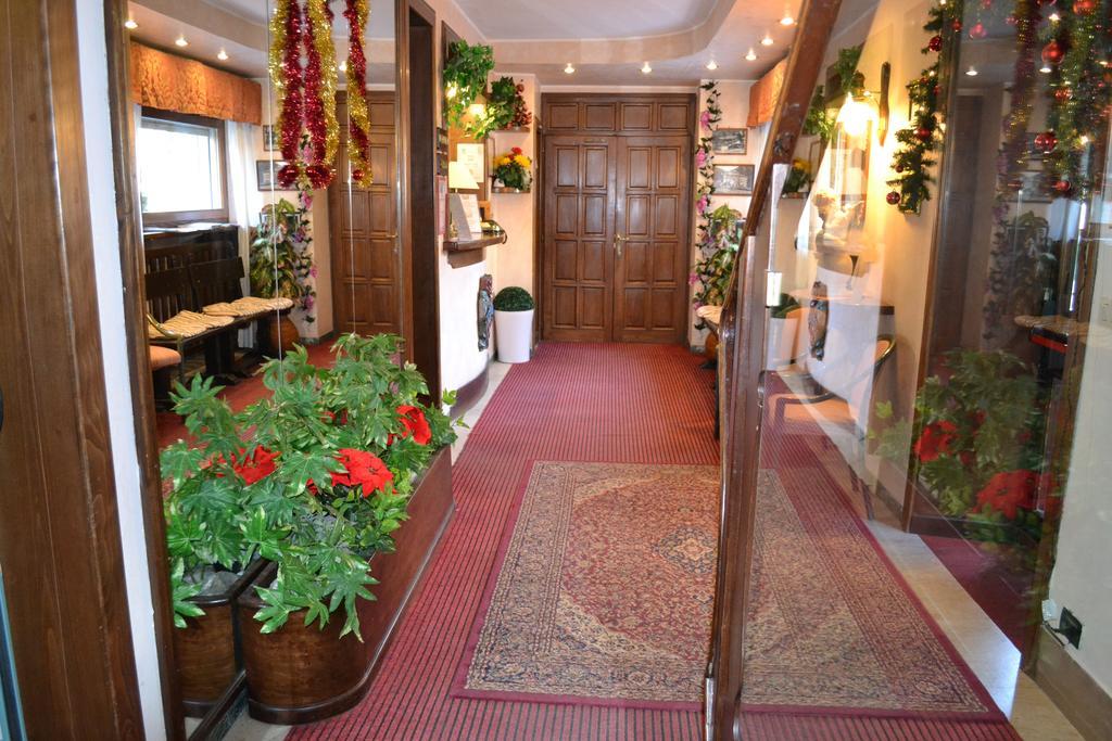 Hotel Rosa Serenella Bardonnèche Extérieur photo