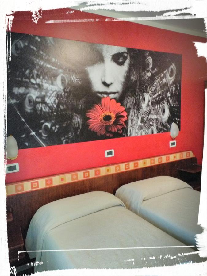 Hotel Rosa Serenella Bardonnèche Extérieur photo