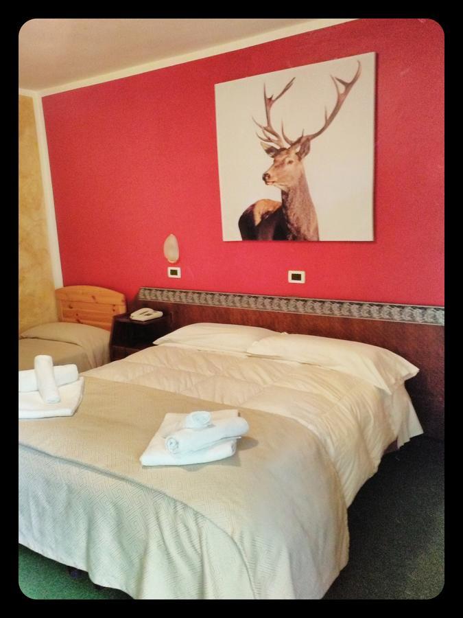 Hotel Rosa Serenella Bardonnèche Extérieur photo